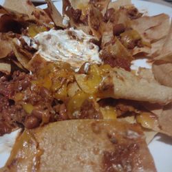 Aubrey's - Greeneville - Soggy chips with cheap can chili