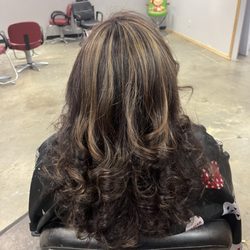Boomerangs Beauty Bar