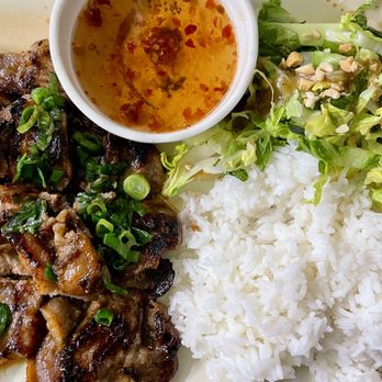 Yen's Cafe - Vietnamese Near Me - Hilo, Hawaii Yen's Cafe - Vietnamese Near Me - Hilo, Hawaii