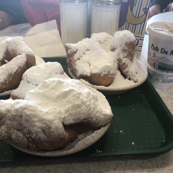 Cafe Du Monde Coffee Stand - Yummy Beignets - Coffee & Tea Near Me - Mandeville, Louisiana