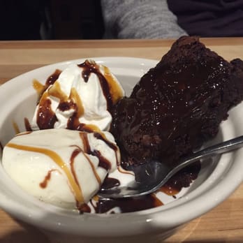 Boston Pizza - Free Birthday Brownie Dessert - Pizza Near Me - Hamilton, Ontario Boston Pizza - Free Birthday Brownie Dessert - Pizza Near Me - Hamilton, Ontario