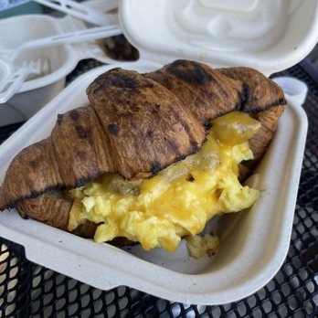 Cinnamon Roll Place - Bakeries Near Me - Kihei, Hawaii