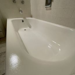 Refinished bath tub Refinished bath tub
