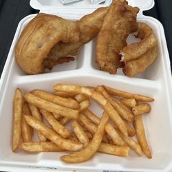 On The Hook - My Fish and Chips there are 4 pieces in there