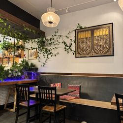 Lanna Thai Restaurant - Eating area