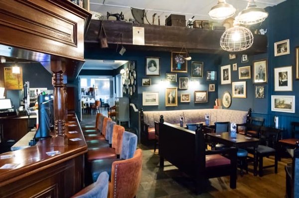 Digby's Bar & Restaurant by null