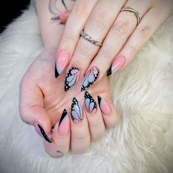 Diamond Nails - Nail Salons Near Me - Duluth, Minnesota