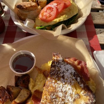Arize Bistro - French toast breakfast, spinach omelet - Breakfast & Brunch Near Me - Long Beach, California