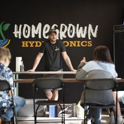 Homegrown Hydroponics - Classes with Phil Bauer.