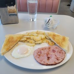 tootsie’s diner - Value priced for small breakfast.