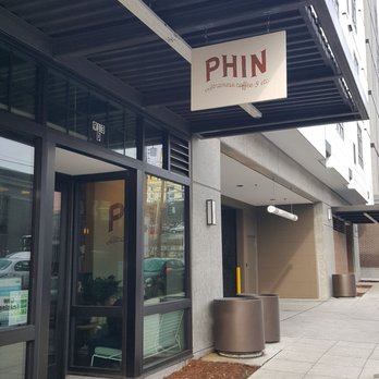 Phin - Exterior, near 10th at Jackson & King (11/24/21) - Coffee & Tea Near Me - Seattle, Washington