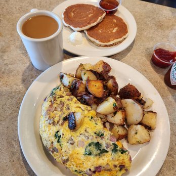 Red Apple Cafe - San Francisco Joe's Omlette - Breakfast & Brunch Near Me - Fresno, California Red Apple Cafe - San Francisco Joe's Omlette - Breakfast & Brunch Near Me - Fresno, California