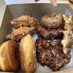 Manley’s Donuts - Apple fritter, Cake, Old Fashion, Blueberry
