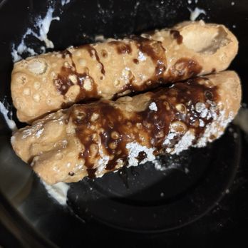 Mike’s pizzeria - Cannoli - Pizza Near Me - Murfreesboro, Tennessee