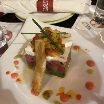 Scarlet Lounge - Tuna tartare - Cocktail Bars Near Me - New York, New York Scarlet Lounge - Tuna tartare - Cocktail Bars Near Me - New York, New York