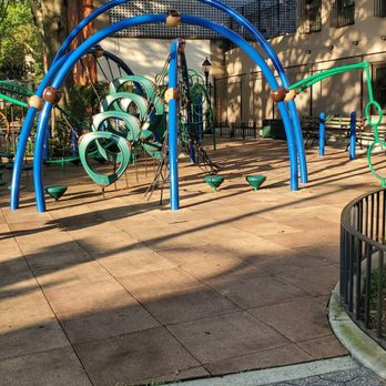 Minetta Playground - Playgrounds Near Me - New York, New York