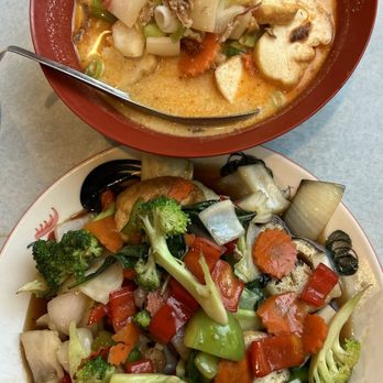 Thai Avenue - Tom Kha and Pad Ka Prow - Thai Near Me - Portland, Oregon