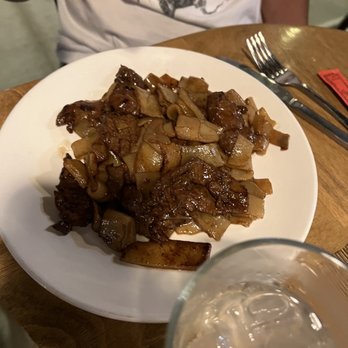 Momo Mee - Pan Asian Near Me - Milwaukee, Wisconsin
