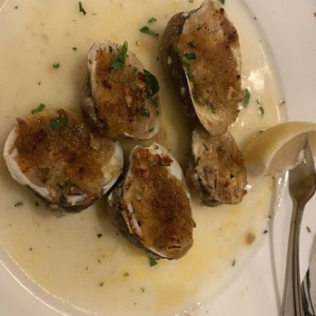 Armondo's Italian Restaurant - Baked clams - Italian Near Me - Jackson Heights, New York