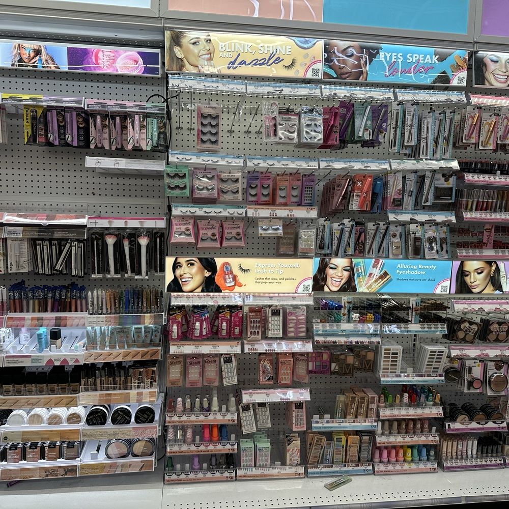 Five Below - Make up - Toy Stores Near Me - Aberdeen, Maryland Five Below - Make up - Toy Stores Near Me - Aberdeen, Maryland