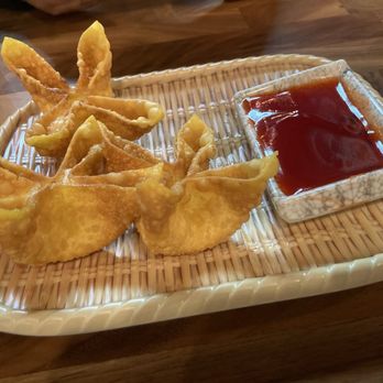Savory Bun - Wontons - Chinese Near Me - Roselle, Illinois