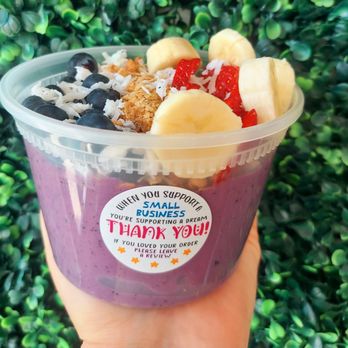 Wisco Nutrition - The "OG" smoothie bowl topped with fresh fruit, granola and coconut shavings - Juice Bars & Smoothies Near Me - Wisconsin Dells, Wisconsin Wisco Nutrition - The "OG" smoothie bowl topped with fresh fruit, granola and coconut shavings - Juice Bars & Smoothies Near Me - Wisconsin Dells, Wisconsin