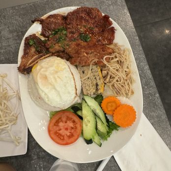 Pho & Beyond - R3. Combination Rice - Cm c Bit - Vietnamese Near Me - Las Vegas, Nevada Pho & Beyond - R3. Combination Rice - Cm c Bit - Vietnamese Near Me - Las Vegas, Nevada