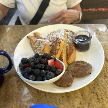Sun Garden Cafe - French toast with berries! - Breakfast & Brunch Near Me - Sarasota, Florida Sun Garden Cafe - French toast with berries! - Breakfast & Brunch Near Me - Sarasota, Florida