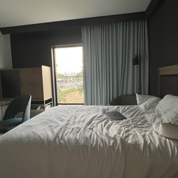 Courtyard by Marriott Denver Downtown West - Two queen room - Hotels Near Me - Denver, Colorado Courtyard by Marriott Denver Downtown West - Two queen room - Hotels Near Me - Denver, Colorado