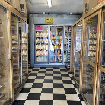 Monica's Bakery - a checkered floor in a store - Bakeries Near Me - Long Beach, California Monica's Bakery - a checkered floor in a store - Bakeries Near Me - Long Beach, California