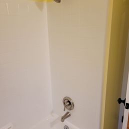 Perfectly reglazed bathtub. Perfectly reglazed bathtub.