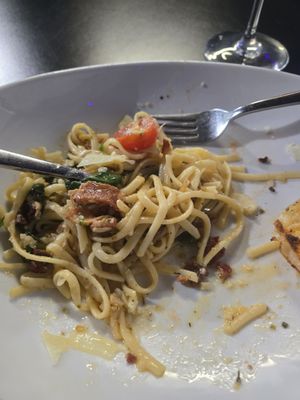 Eddie's Kitchen & Tavern by null