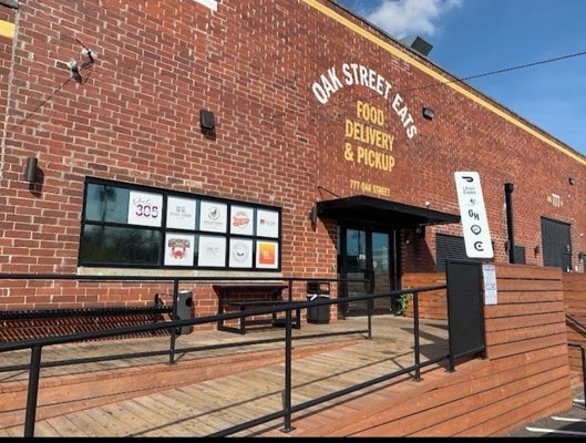 Oak Street Eats by null
