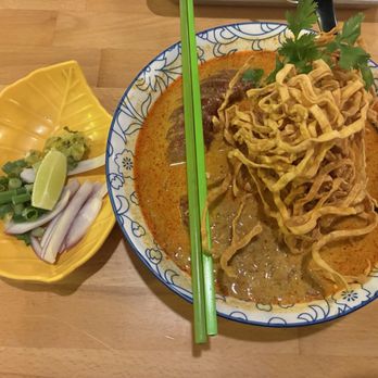 Chiang Rai - Khao Soi Noodle Soup (northern-Thai curry noodle w/ egg noodles and crispy egg noodles in a rich, creamy, slightly spicy curry. Sai Uao) - Thai Near Me - Long Beach, California