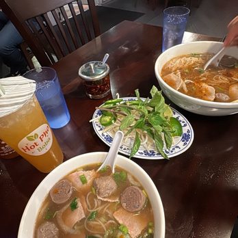 Hot Pho - VietnameseFriedEggRoll (4)(A3) Ch Gi 4pcs (A3) Ti B Vin (16) - Vietnamese Near Me - Dublin, California Hot Pho - VietnameseFriedEggRoll (4)(A3) Ch Gi 4pcs (A3) Ti B Vin (16) - Vietnamese Near Me - Dublin, California