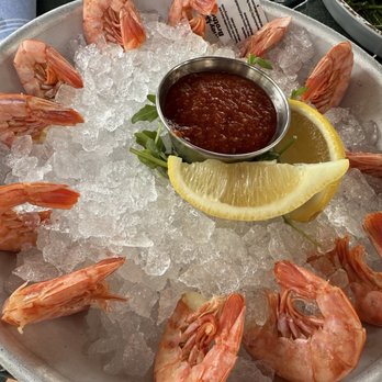 Mar Vista Dockside Restaurant & Pub - Excellent peel & eat Argentinian shrimp - Seafood Near Me - Longboat Key, Florida