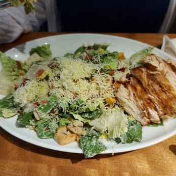 Boston Pizza - Grilled chicken ceaser salad - Pizza Near Me - Lindsay, Ontario Boston Pizza - Grilled chicken ceaser salad - Pizza Near Me - Lindsay, Ontario
