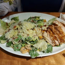 Boston Pizza - Grilled chicken ceaser salad