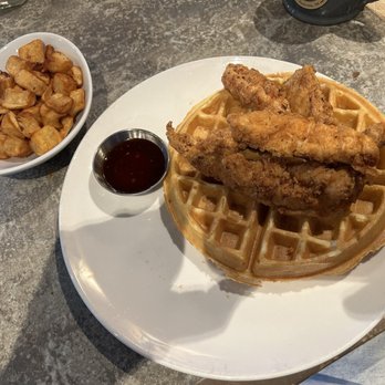 Another Broken Egg Cafe - Chicken & Waffles - Breakfast & Brunch Near Me - Nashville, Tennessee