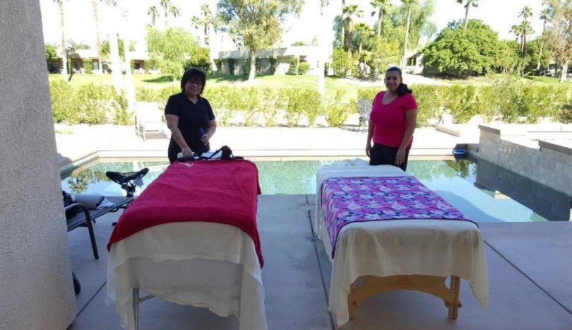 Healing Hands Therapeutic Mobile Massage Logo