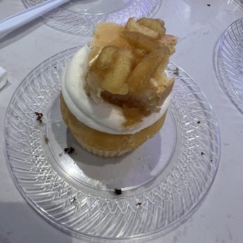 K & J's Elegant Pastries - Okey gooey butter apple - Desserts Near Me - Birmingham, Alabama K & J's Elegant Pastries - Okey gooey butter apple - Desserts Near Me - Birmingham, Alabama