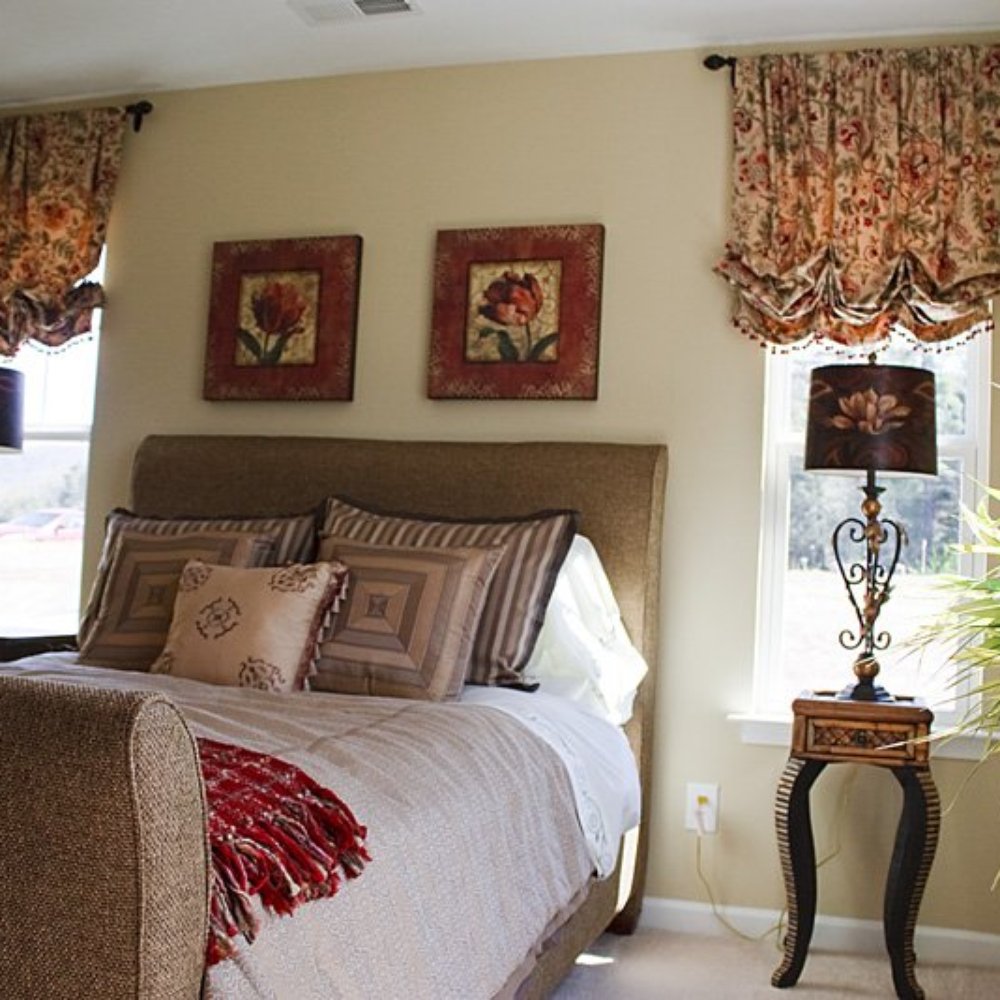 Creekside Village - Patio home - Master bedroom - Real Estate Near Me - Weaverville, North Carolina Creekside Village - Patio home - Master bedroom - Real Estate Near Me - Weaverville, North Carolina