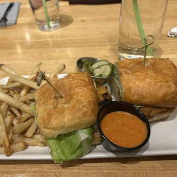 True Food Kitchen - Grilled Chicken sandwich - New American Near Me - Hackensack, New Jersey True Food Kitchen - Grilled Chicken sandwich - New American Near Me - Hackensack, New Jersey