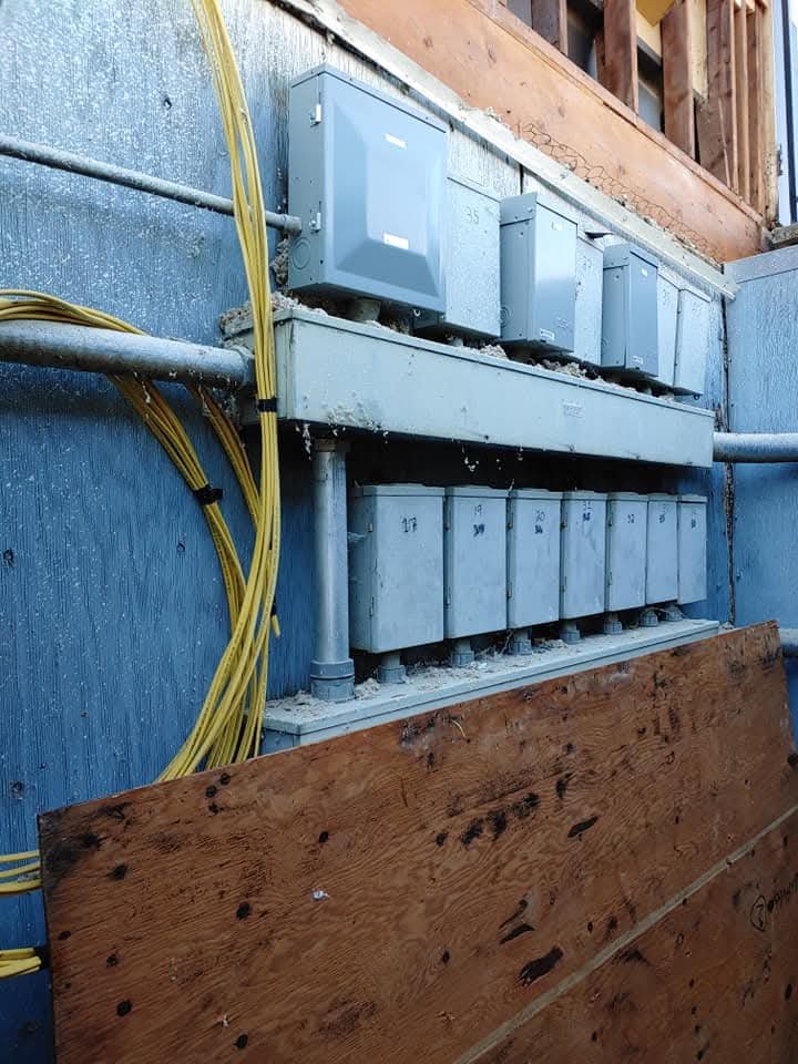 Slide of Iron Mountain Construction & Electrical