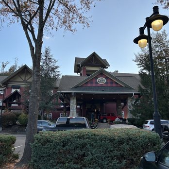The Appy Lodge - Hotels Near Me - Gatlinburg, Tennessee
