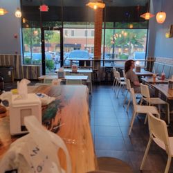 Queen Tea - The Avenue West Cobb - Entrance