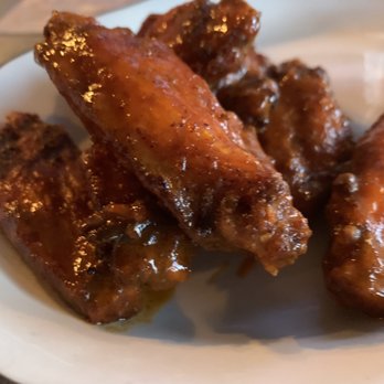 Hudson Hall - Chicken Wings Plate - Beer Bar Near Me - Jersey City, New Jersey Hudson Hall - Chicken Wings Plate - Beer Bar Near Me - Jersey City, New Jersey