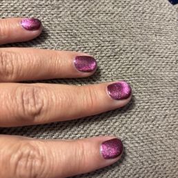 Cat's eye gel manicure Cat's eye gel manicure