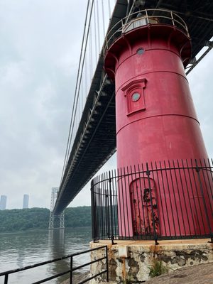 The Little Red Lighthouse by null