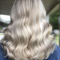 Southern Sass Salon - Platinum Please